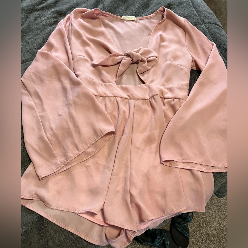 Pink romper - Picture 3 of 3